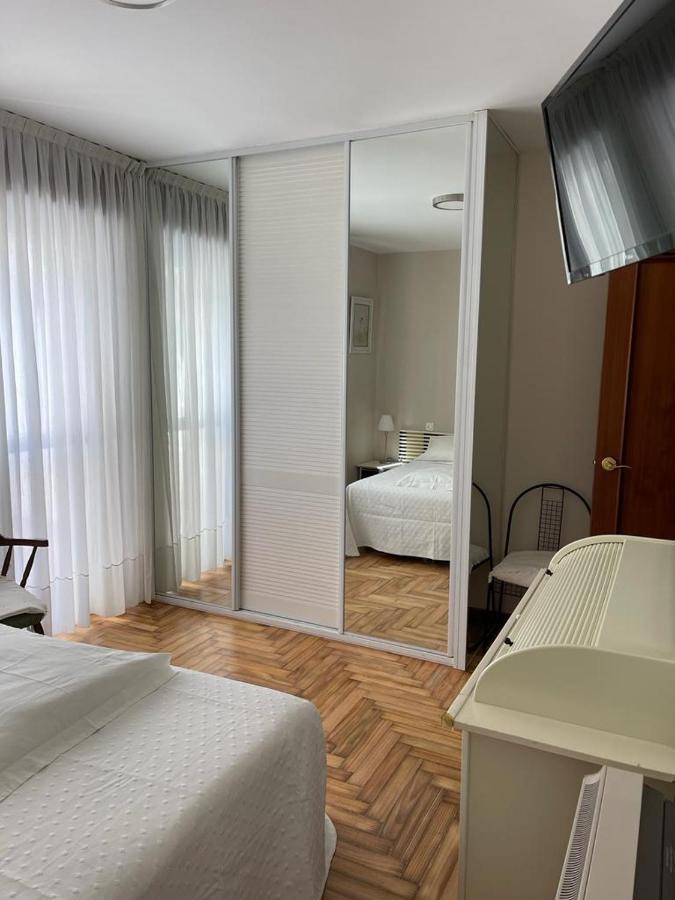 La De Mondi Apartment ไบโยนา ภายนอก รูปภาพ